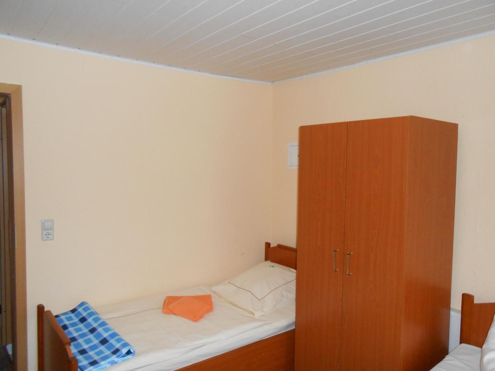 Goldener Engel /Pension Гёрлиц Экстерьер фото