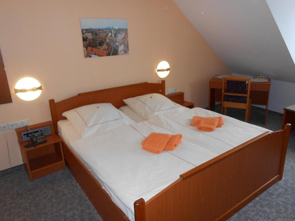 Goldener Engel /Pension Гёрлиц Номер фото
